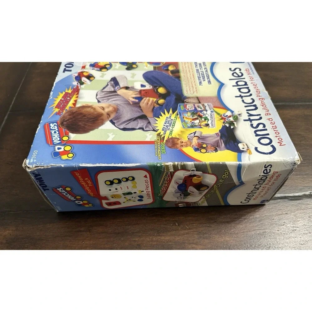 Vintage TOMY Constructables Vehicles #3950 Motorized Building Playset Complete